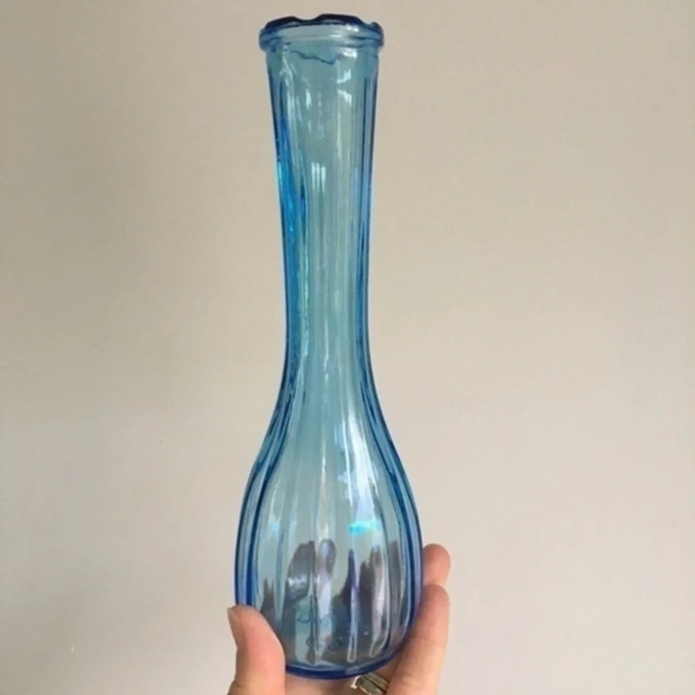 Vintage CLGCO Light Blue Indiana Glass Bud Base - Picture 2 of 7